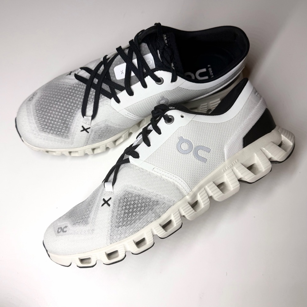 On Running Men's White and Black Cloud Athletic Shoes
